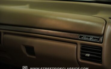 Ford-Bronco-1995-Colonial-White-Medium-Mocha-45