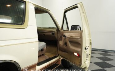 Ford-Bronco-1995-Colonial-White-Medium-Mocha-49