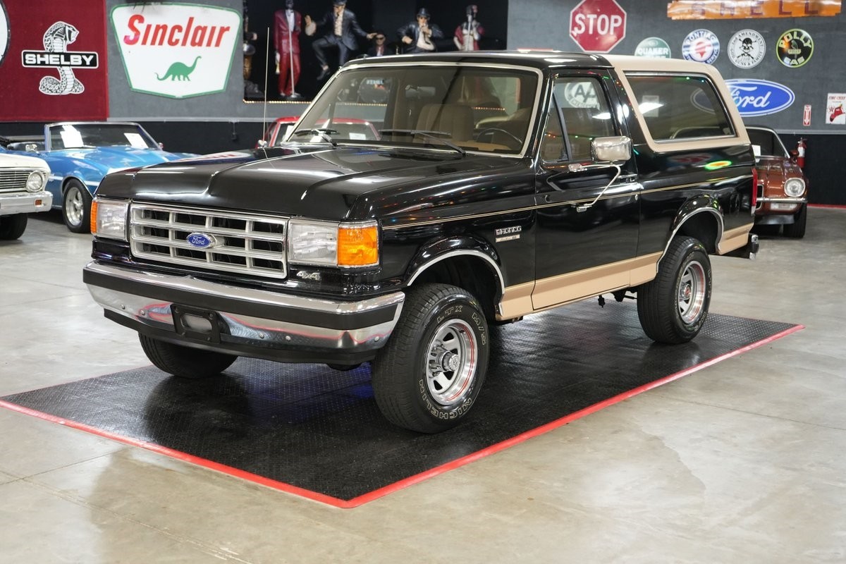 Ford-Bronco-Eddie-Bauer-4x4-1987-SUV-1