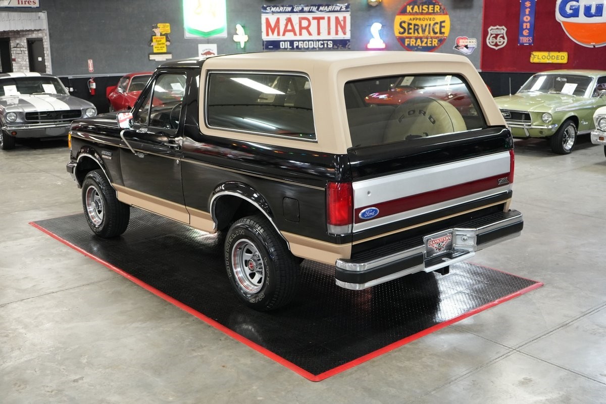 Ford-Bronco-Eddie-Bauer-4x4-1987-SUV-12