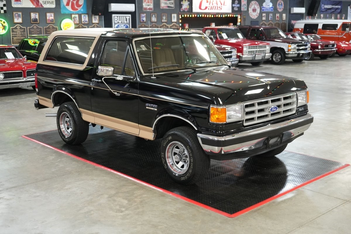 Ford-Bronco-Eddie-Bauer-4x4-1987-SUV-16