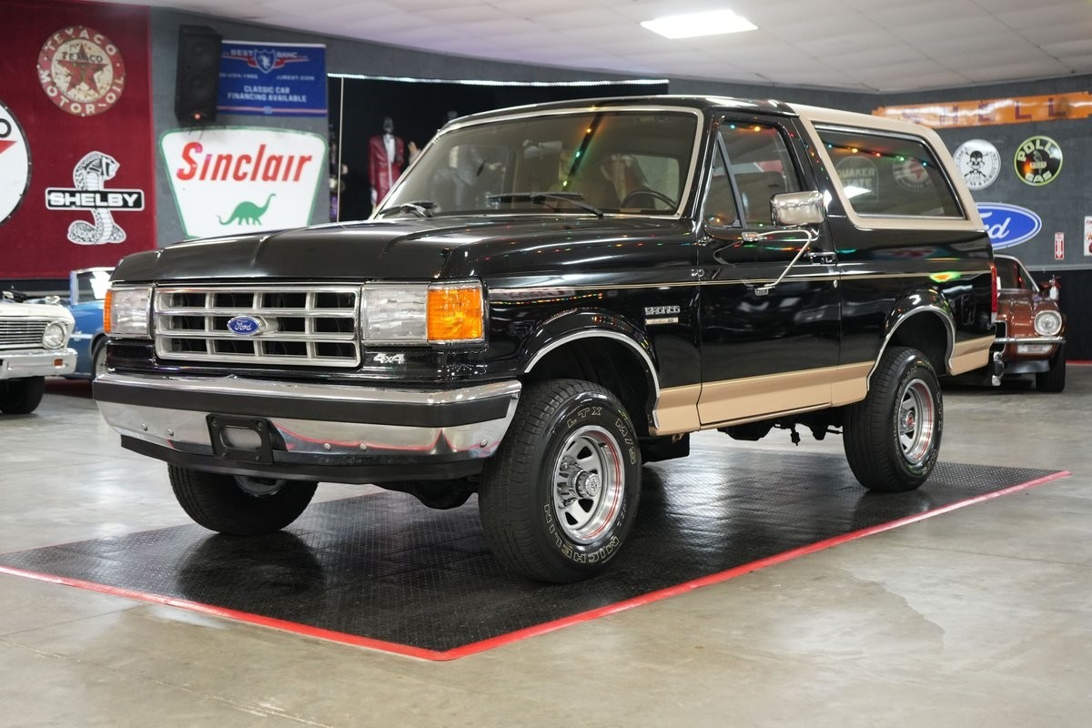 Ford-Bronco-Eddie-Bauer-4x4-1987-SUV-18