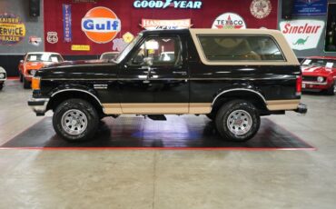 Ford-Bronco-Eddie-Bauer-4x4-1987-SUV-2