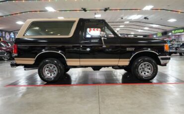 Ford-Bronco-Eddie-Bauer-4x4-1987-SUV-23
