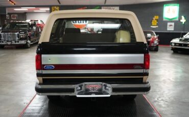 Ford-Bronco-Eddie-Bauer-4x4-1987-SUV-4
