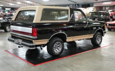 Ford-Bronco-Eddie-Bauer-4x4-1987-SUV-5