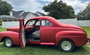 Ford-Business-coupe-1947-Red-4