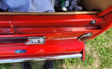Ford-Cabriolet-1932-Red-Tan-27