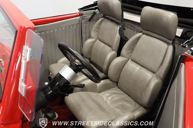 Ford-Cabriolet-1934-Red-Gray-39