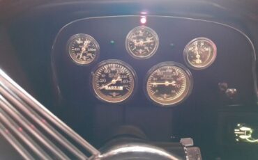 Ford-Cabriolet-1934-Satin-Black-Red-Pin-36