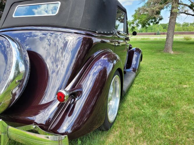 Ford-Cabriolet-1935-Burgundy-Beige-Leather-1