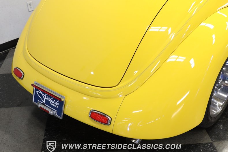 Ford-Cabriolet-1937-Competition-Yellow-Beige-10