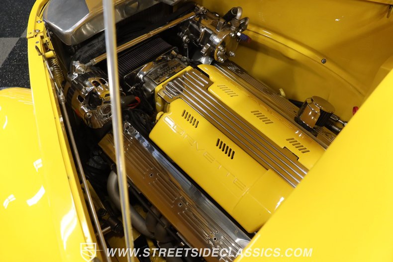 Ford-Cabriolet-1937-Competition-Yellow-Beige-16