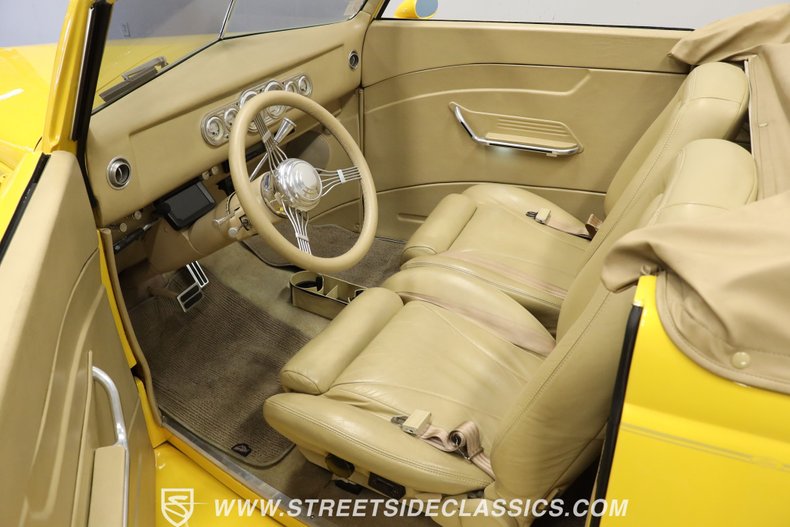 Ford-Cabriolet-1937-Competition-Yellow-Beige-29