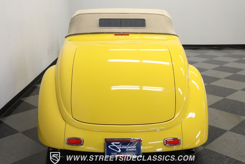 Ford-Cabriolet-1937-Competition-Yellow-Beige-33