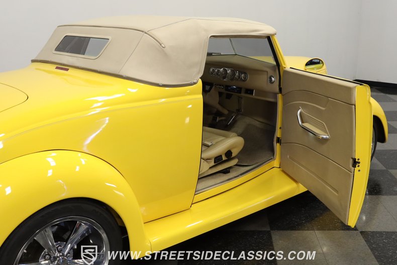 Ford-Cabriolet-1937-Competition-Yellow-Beige-45