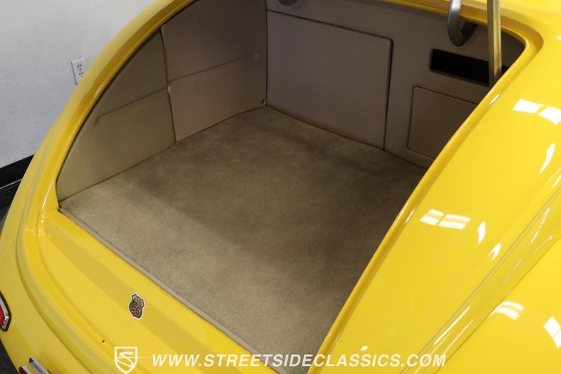 Ford-Cabriolet-1937-Competition-Yellow-Beige-47