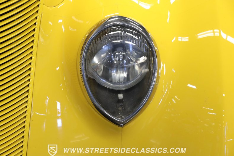 Ford-Cabriolet-1937-Competition-Yellow-Beige-5