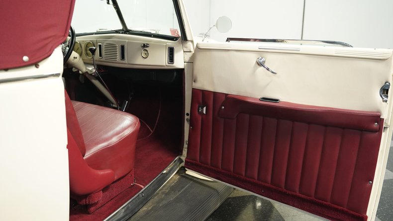 Ford-Cabriolet-1938-Harvest-Moon-Burgundy-45