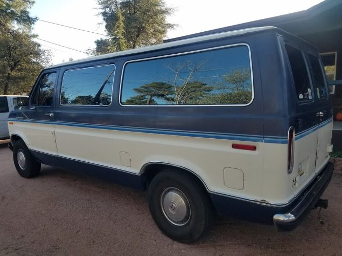 Ford-Club-wagon-1987-Blue-Blue-18