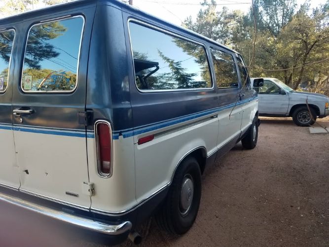 Ford-Club-wagon-1987-Blue-Blue-19