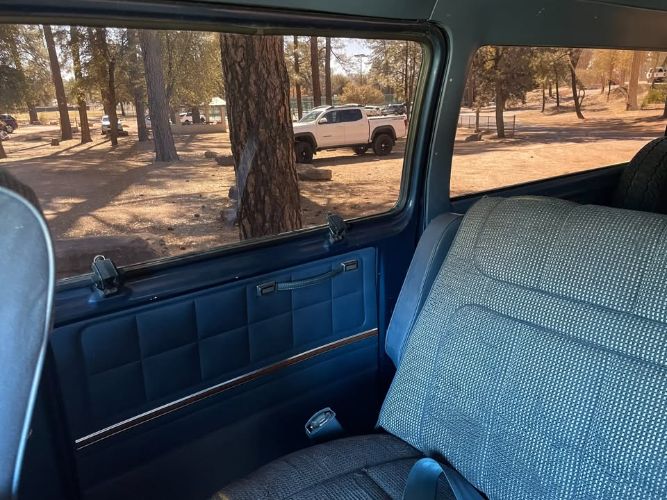 Ford-Club-wagon-1987-Blue-Blue-8