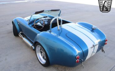 Ford-Cobra-1965-coupe-35