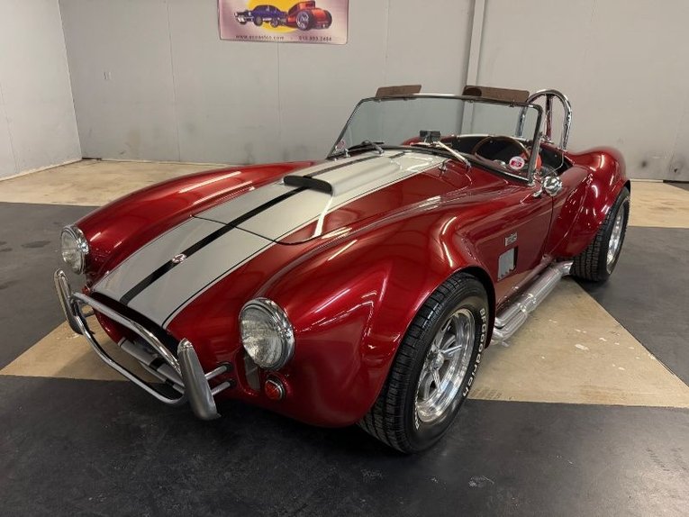 Ford-Cobra-1967-Inferno-Red-Black-20