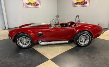 Ford-Cobra-1967-Inferno-Red-Black