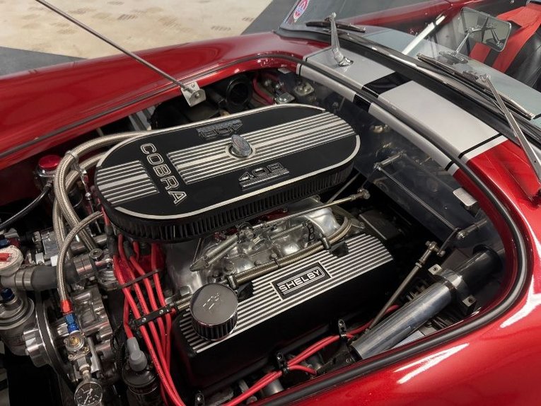 Ford-Cobra-1967-Inferno-Red-Black-5