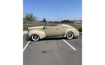 Ford-Convertible-1940-Tan-Brown-1