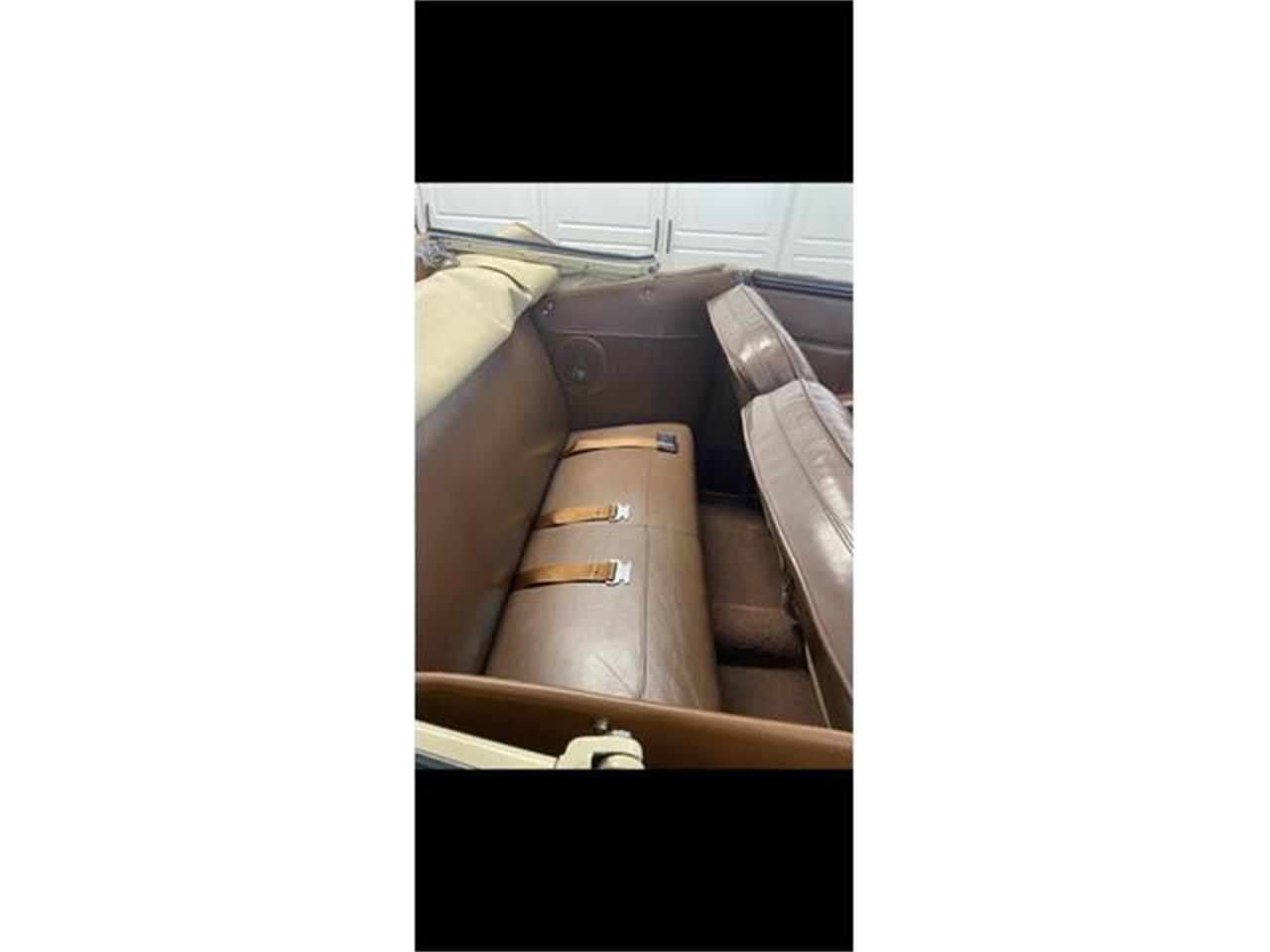 Ford-Convertible-1940-Tan-Brown-11