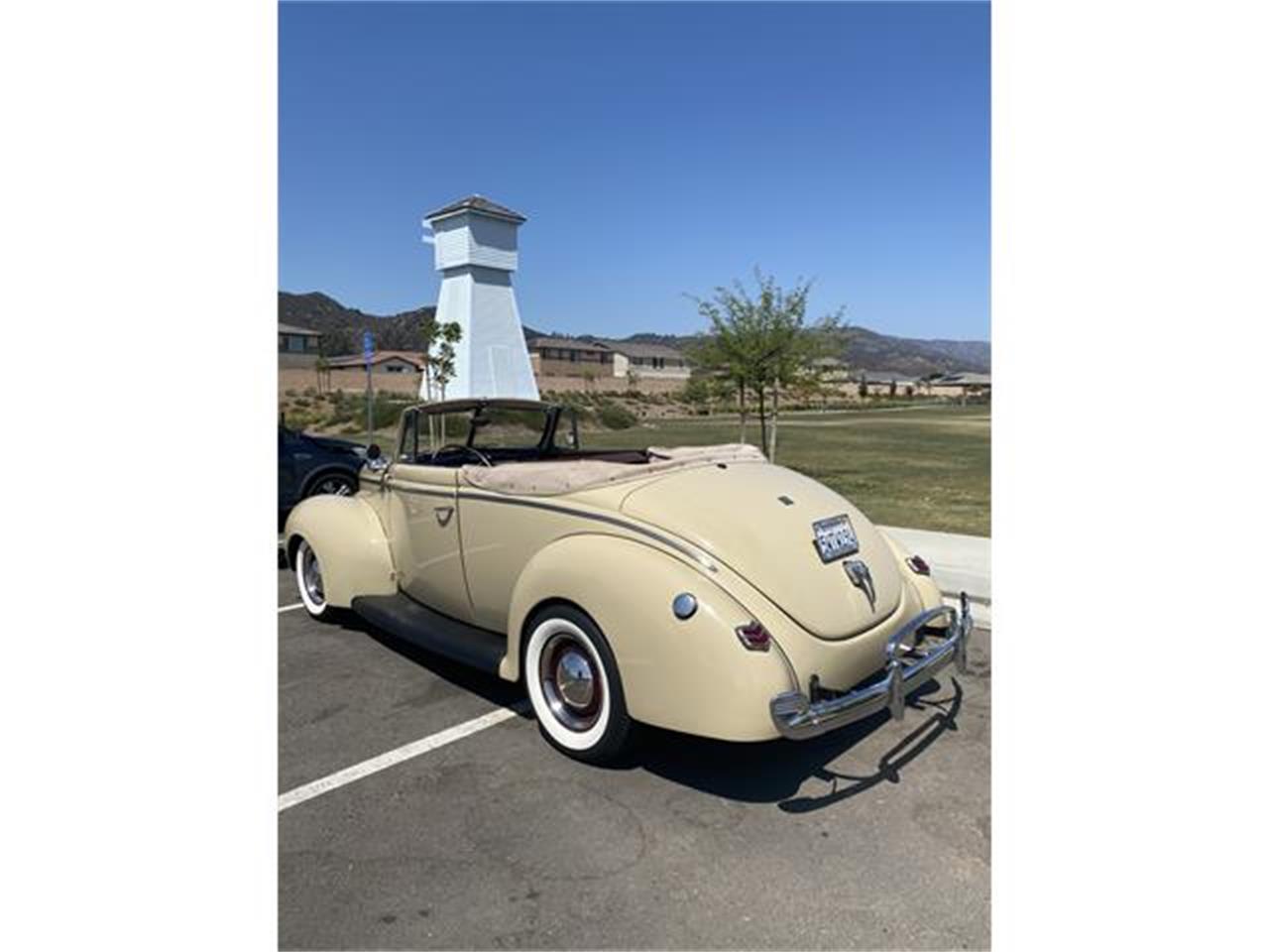 Ford-Convertible-1940-Tan-Brown-7