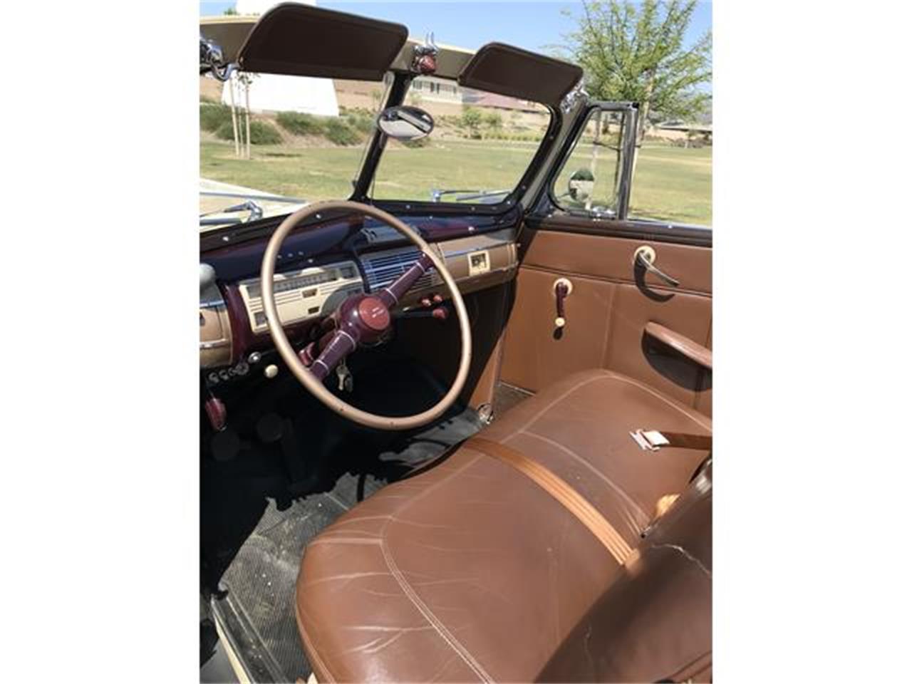 Ford-Convertible-1940-Tan-Brown-9