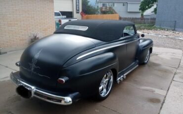 Ford-Convertible-1946-Black-White-2