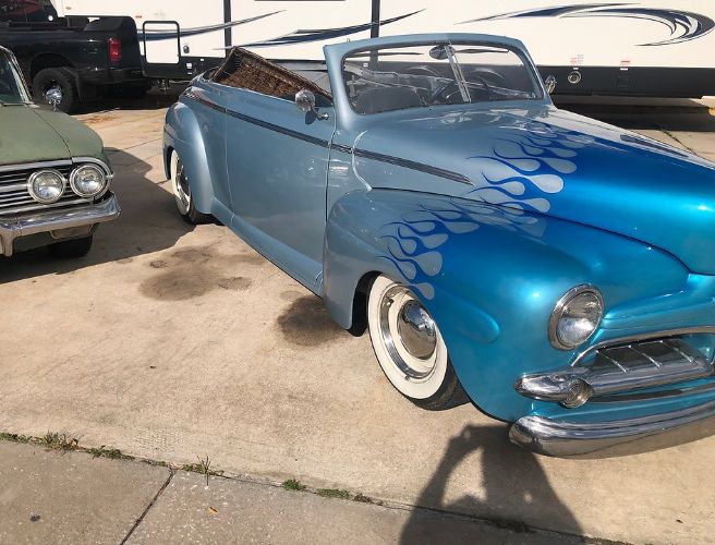 Ford-Convertible-1947-2