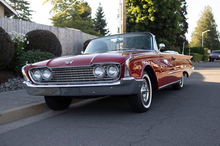 Ford-Convertible-1960-RED-Red-Black-White-3