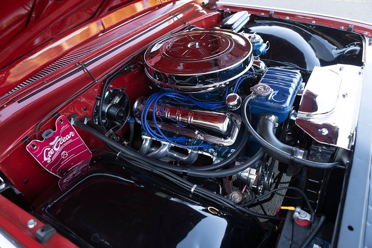 Ford-Convertible-1960-RED-Red-Black-White-5