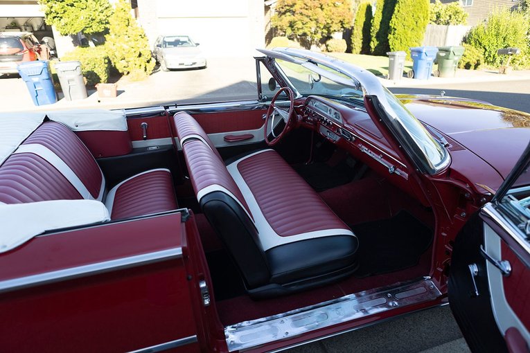 Ford-Convertible-1960-RED-Red-Black-White-7