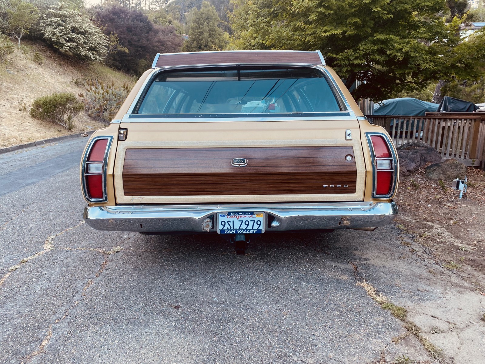 Ford-Country-Squire-1972-Wagon-6