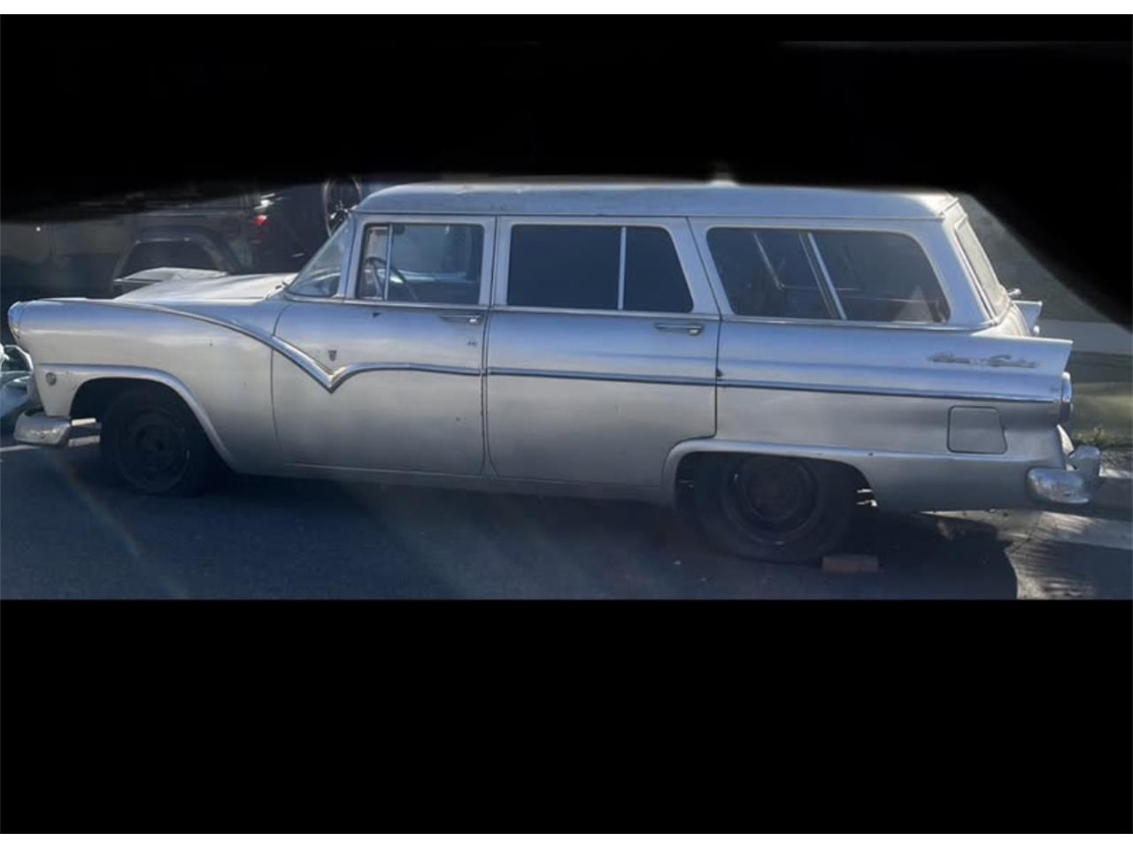 Ford-Country-sedan-1955-Silver-Blackred