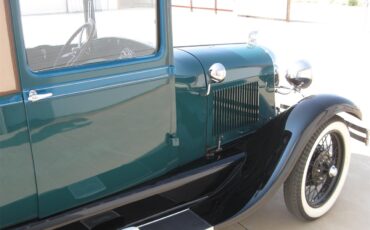 Ford-Coupe-1928-Greenblack-Brown-1