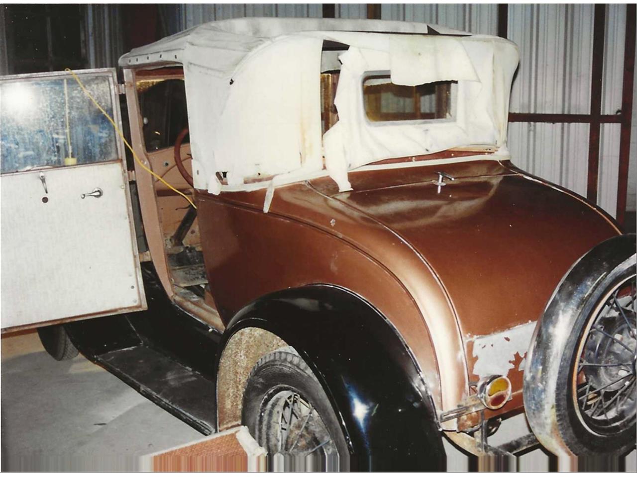 Ford-Coupe-1928-Greenblack-Brown-29