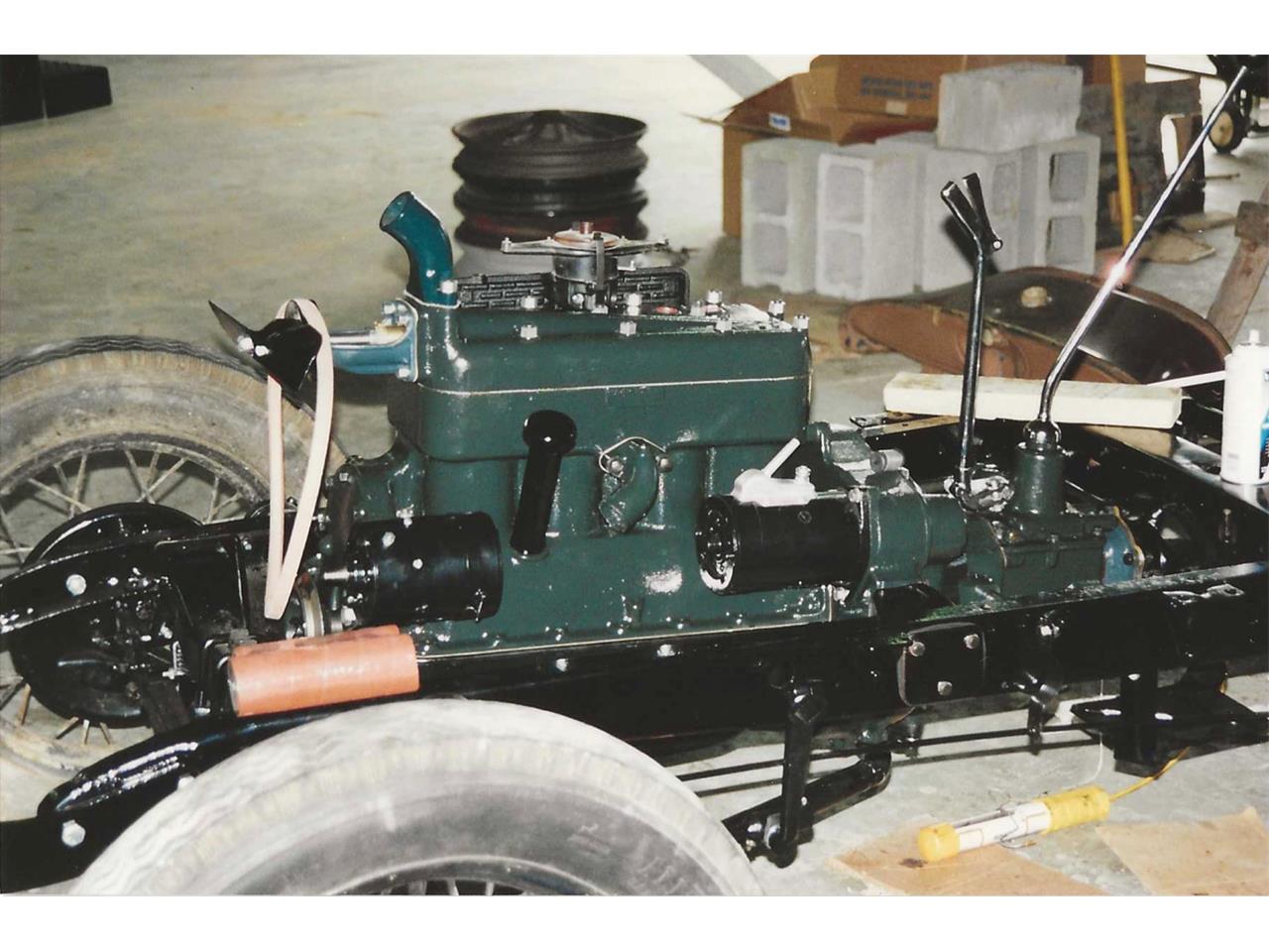 Ford-Coupe-1928-Greenblack-Brown-45