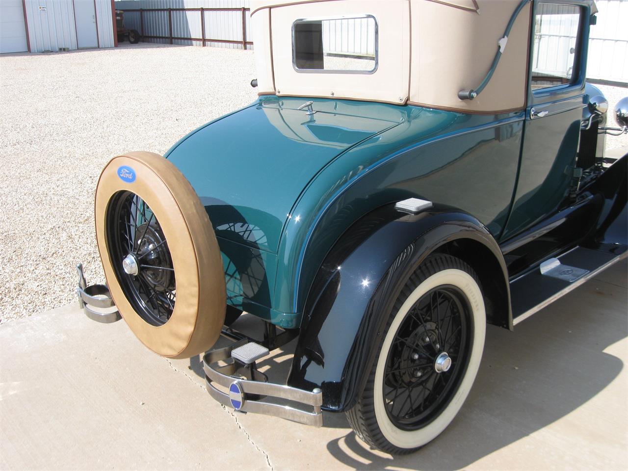 Ford-Coupe-1928-Greenblack-Brown