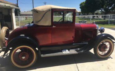 Ford-Coupe-1929-Red-and-Black-Brown-4
