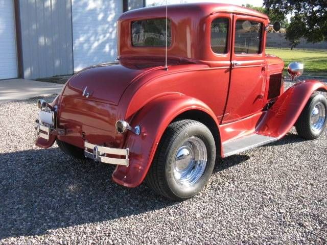 Ford-Coupe-1930-2