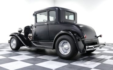 Ford-Coupe-1931-Black-BLACK-4