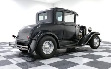 Ford-Coupe-1931-Black-BLACK-6