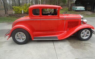Ford-Coupe-1931-Fire-Red-Gray-14